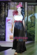 at Seba Med product launch fashion show by Elric Dsouza in ITC Grand Maratha on 29th Sept 2010 (18).JPG